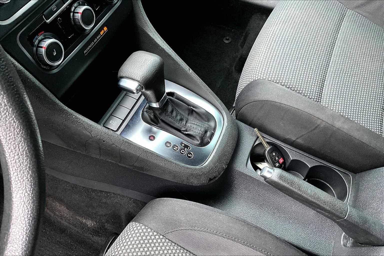 2010 Volkswagen Jetta SportWagen 2.5 S photo 14
