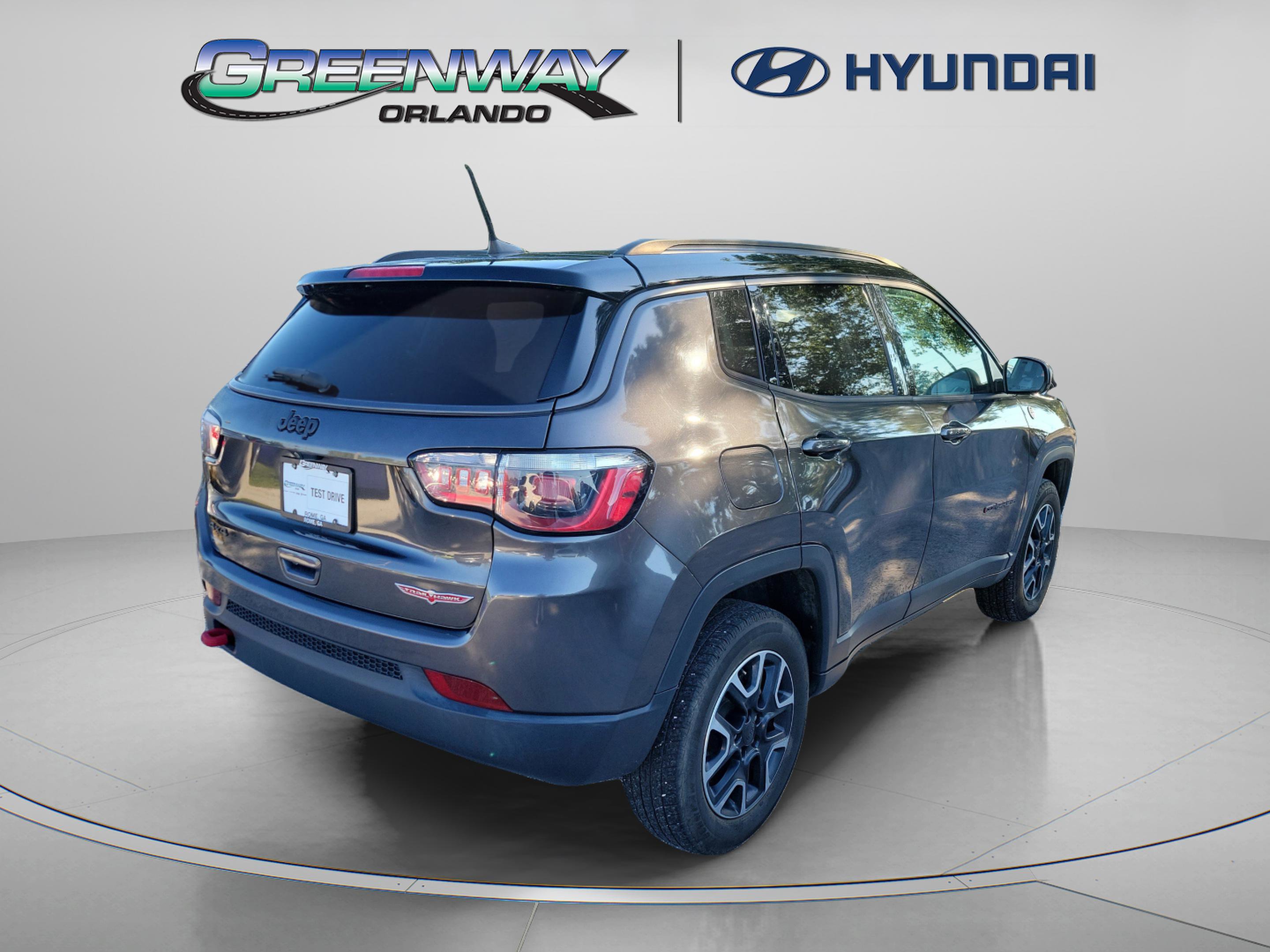 2019 Jeep Compass Trailhawk photo 2