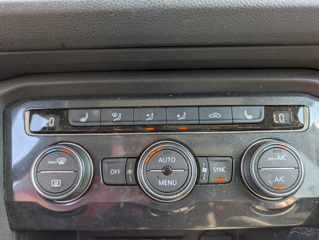 2019 Volkswagen Tiguan SE photo 15