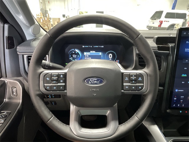 2025 Ford F-150 Lightning photo 12