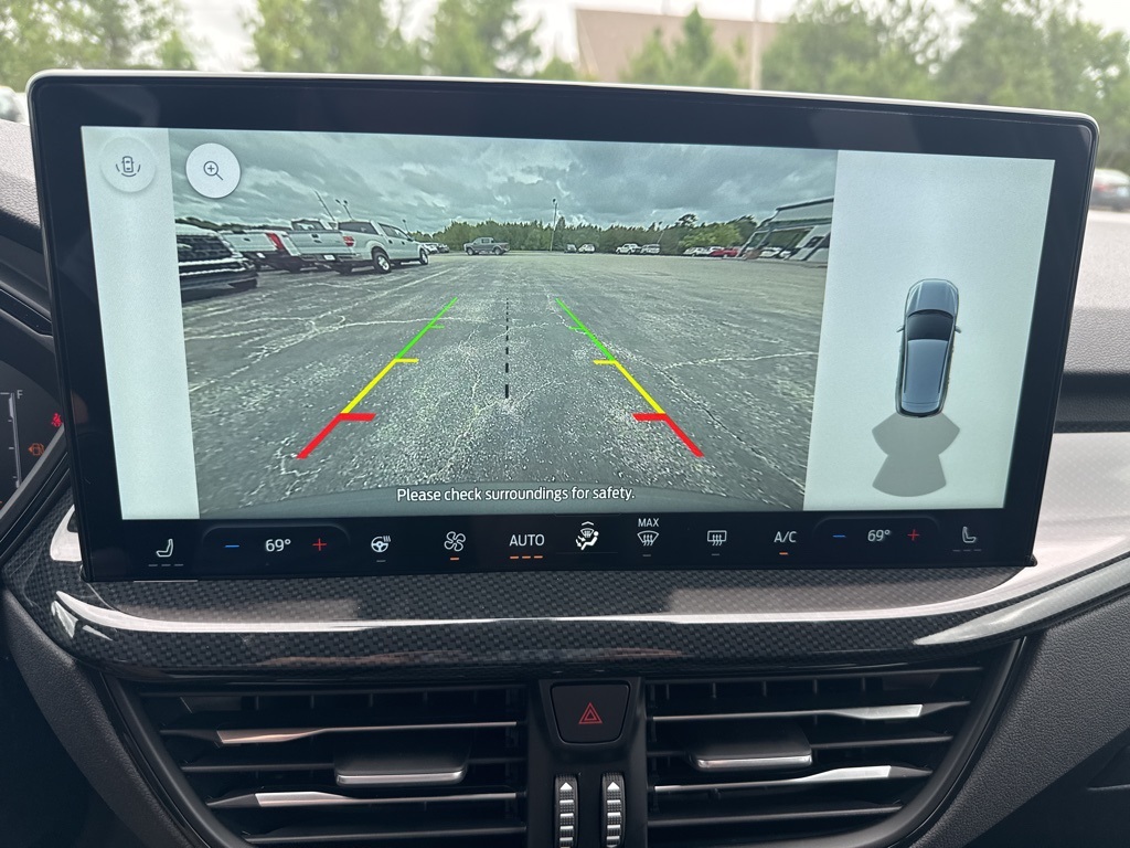 2025 Ford Escape ST-Line photo 4