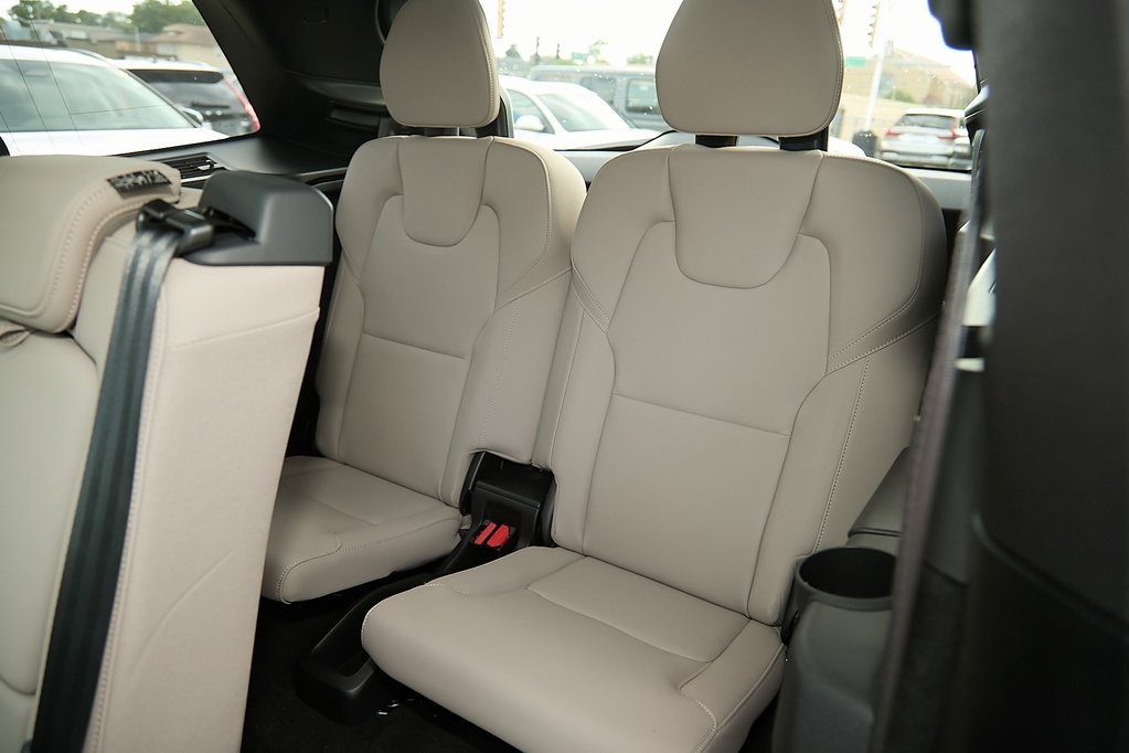 2026 VOLVO XC90 - Image 20
