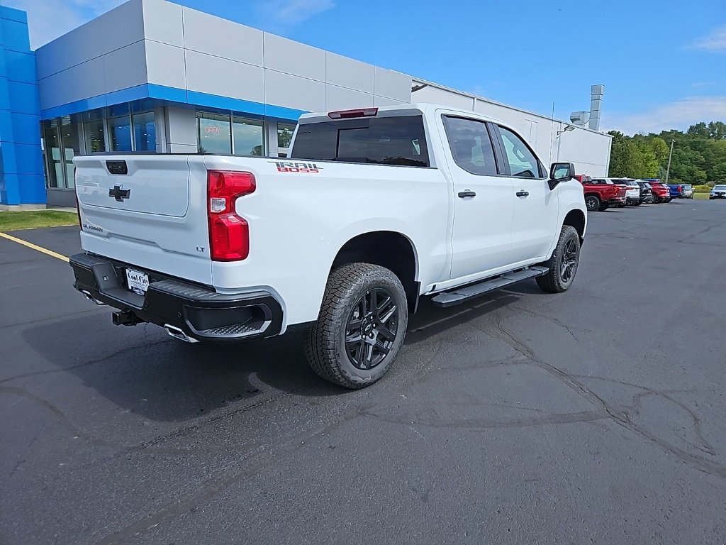 2026 Chevrolet Silverado 1500 LT Trail Boss photo 2