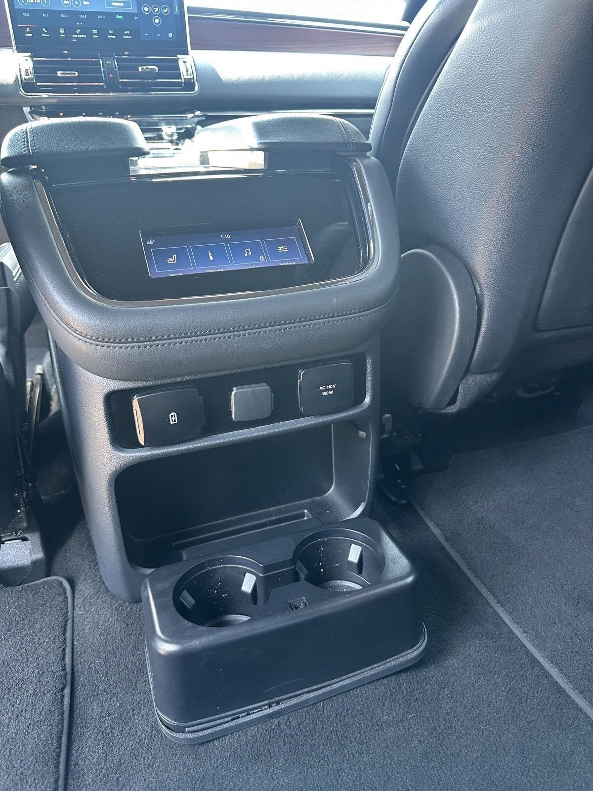 2023 Lincoln Navigator L Reserve photo 9