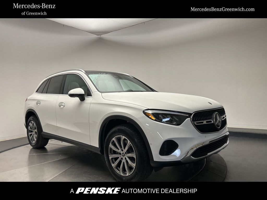 2026 Mercedes-Benz GLC Base's photo