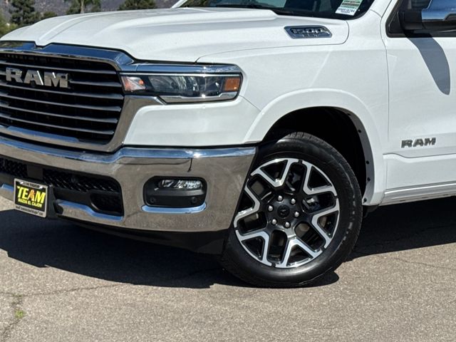 2025 Ram 1500 Laramie photo 3