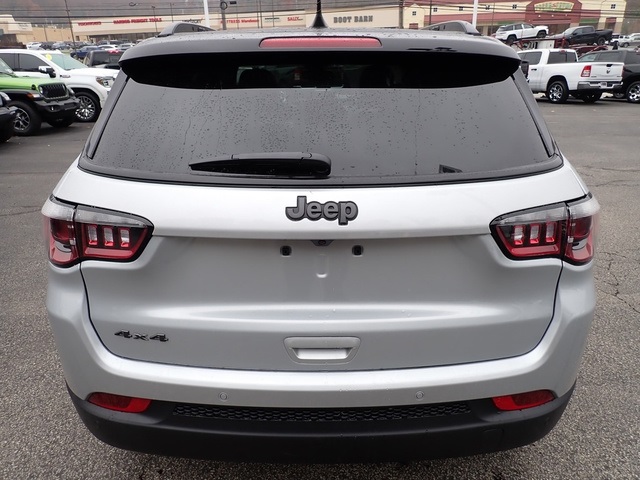 2026 Jeep Compass Limited Altitude photo 3