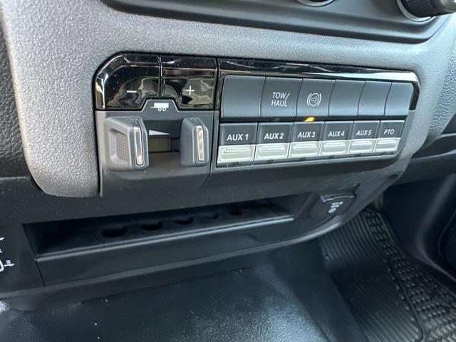 2023 Ram 4500 Tradesman photo 31