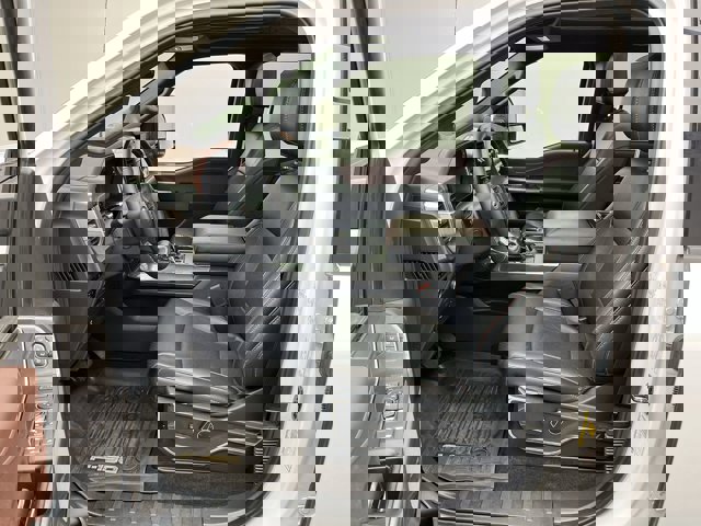 2023 Ford F-150 Lariat photo 3