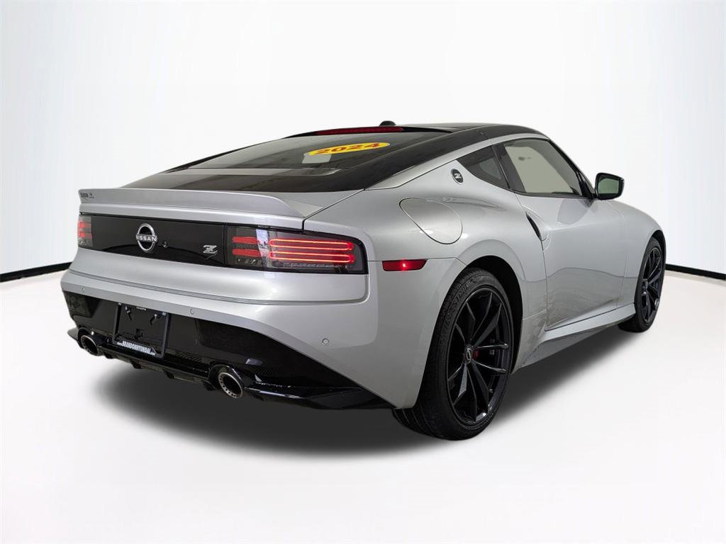 2024 Nissan Z Performance photo 2