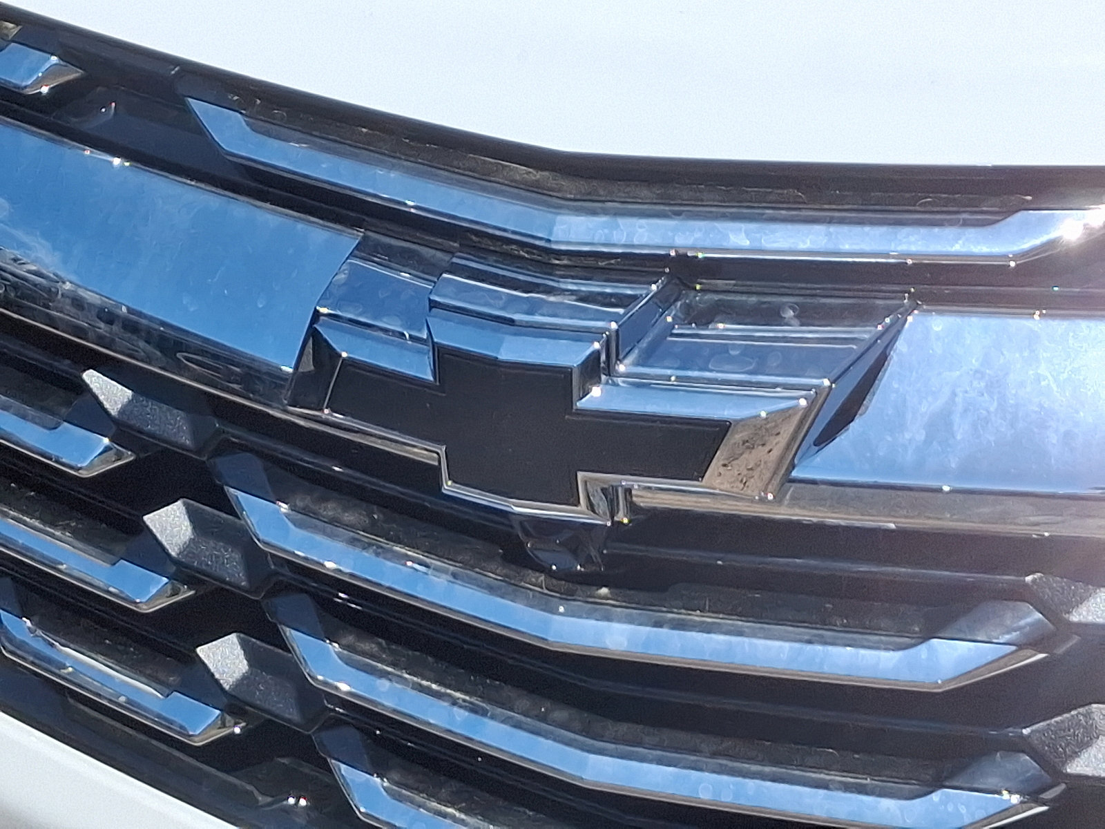 2025 Chevrolet Equinox LT photo 4