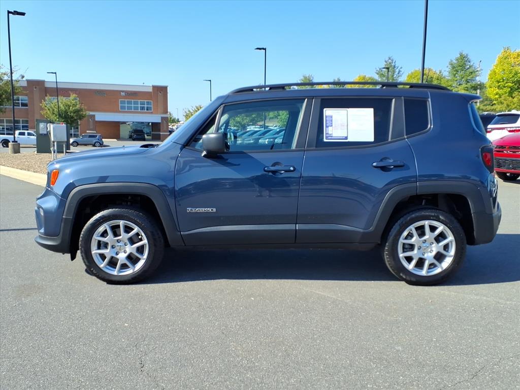 2023 Jeep Renegade Latitude Upland photo 18