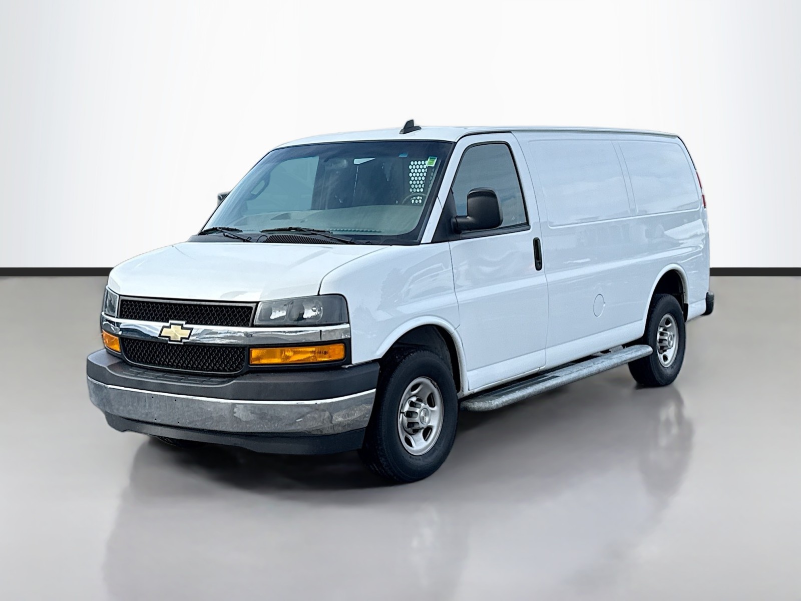 2023 Chevrolet Express Cargo Work Van's photo