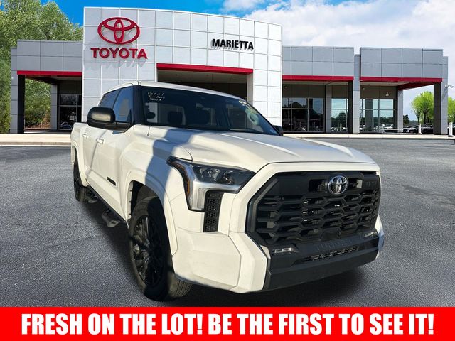 2023 Toyota Tundra SR5's photo