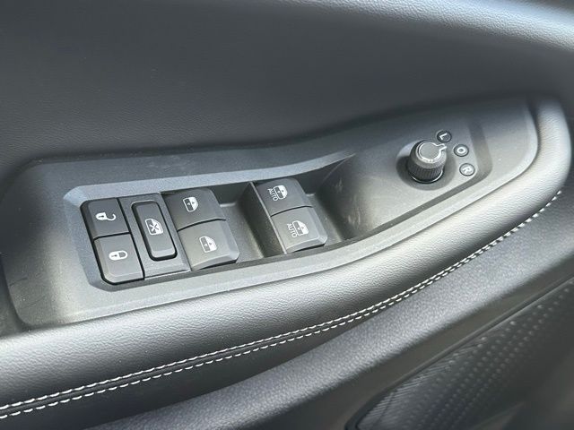 2025 Jeep Grand Cherokee Limited photo 16