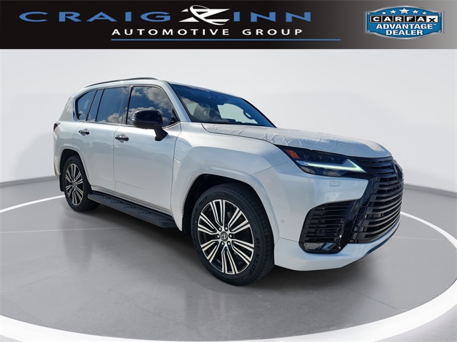 2025 Lexus LX Luxury's photo