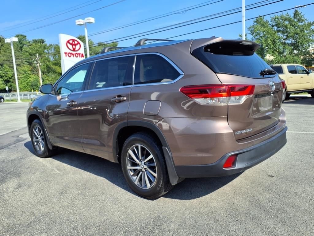 2018 Toyota Highlander XLE photo 3