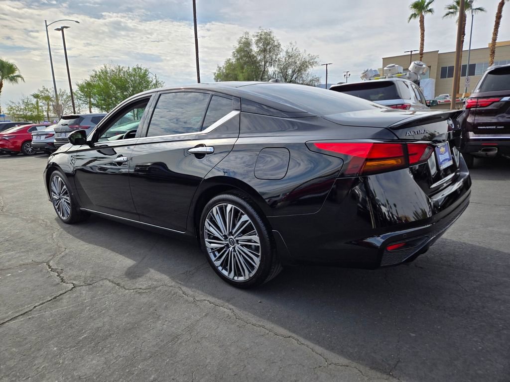 2024 Nissan Altima 2.5 SL photo 3
