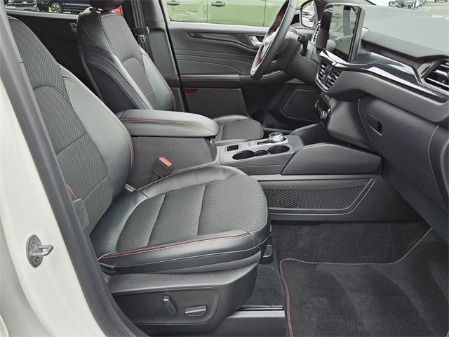 2023 Ford Escape ST-Line Select photo 21
