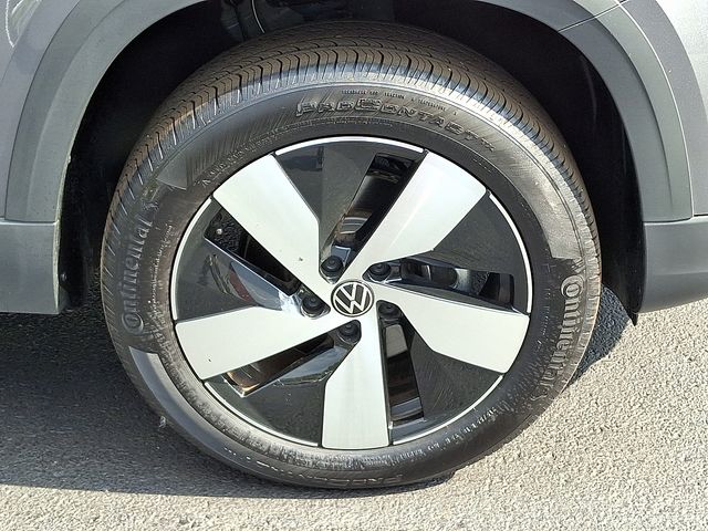 2024 Volkswagen Taos S photo 4