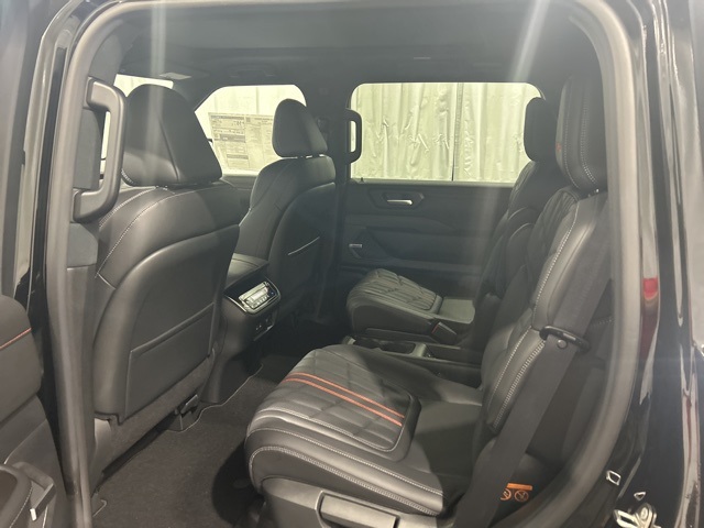2026 Nissan Armada photo 9