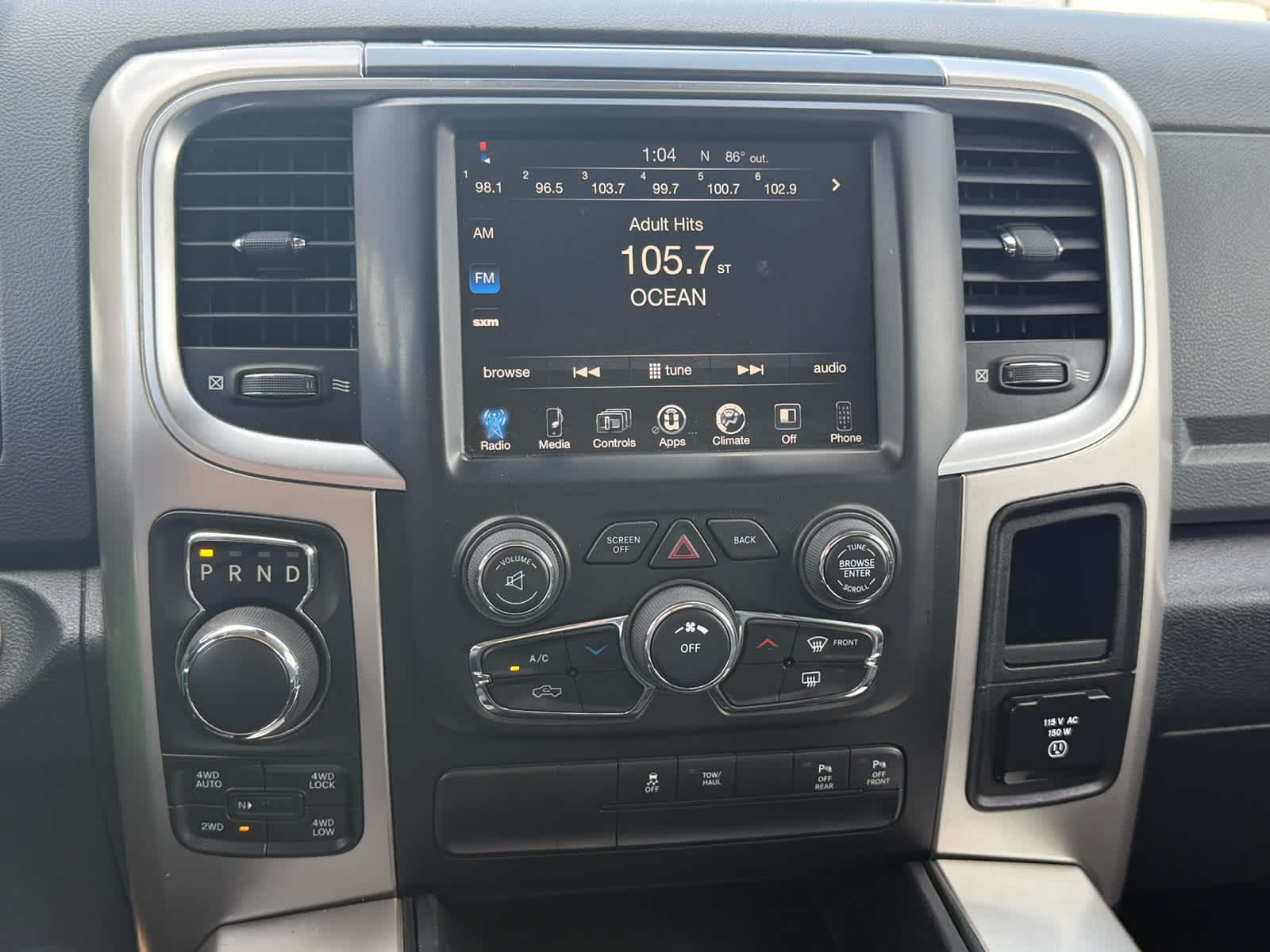 2016 Ram 1500 Big Horn photo 17