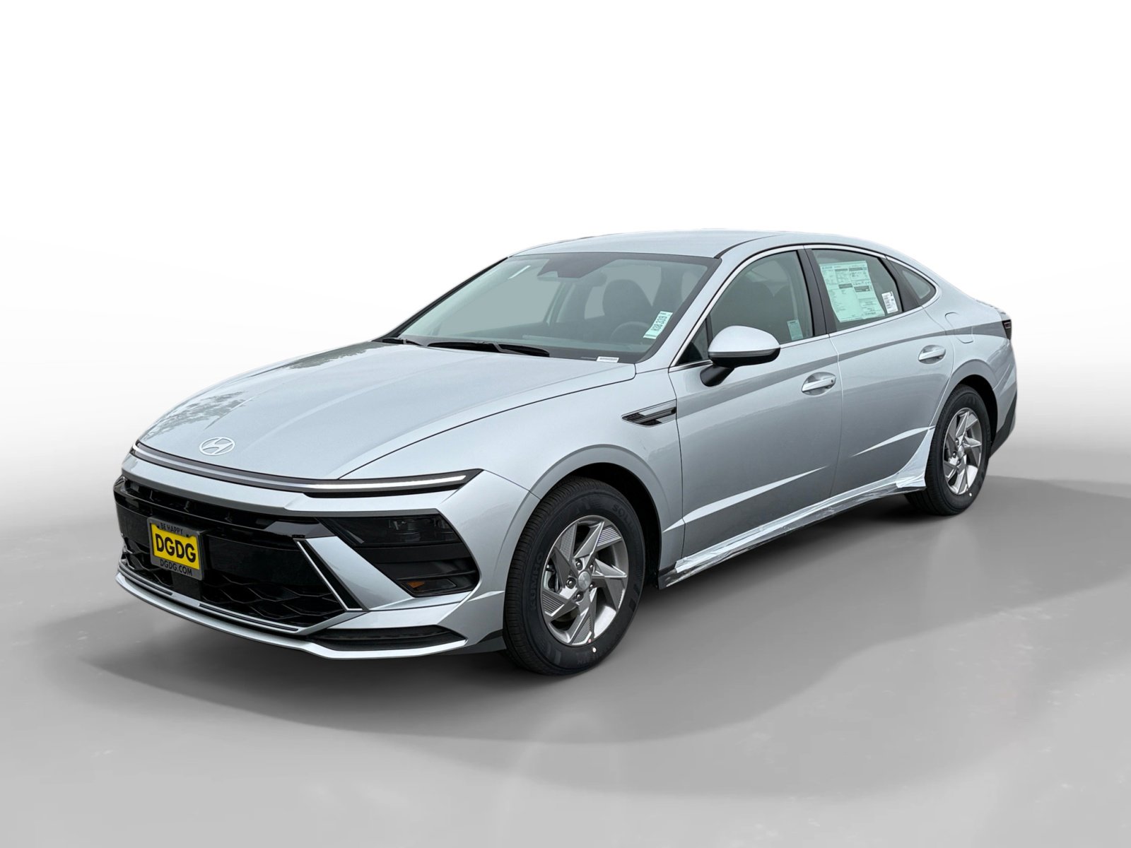 2026 Hyundai Sonata SE's photo