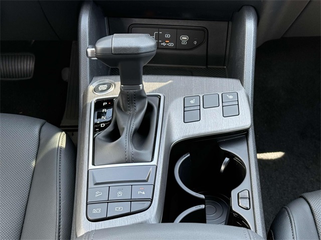 2026 Kia Sportage X-Line photo 5