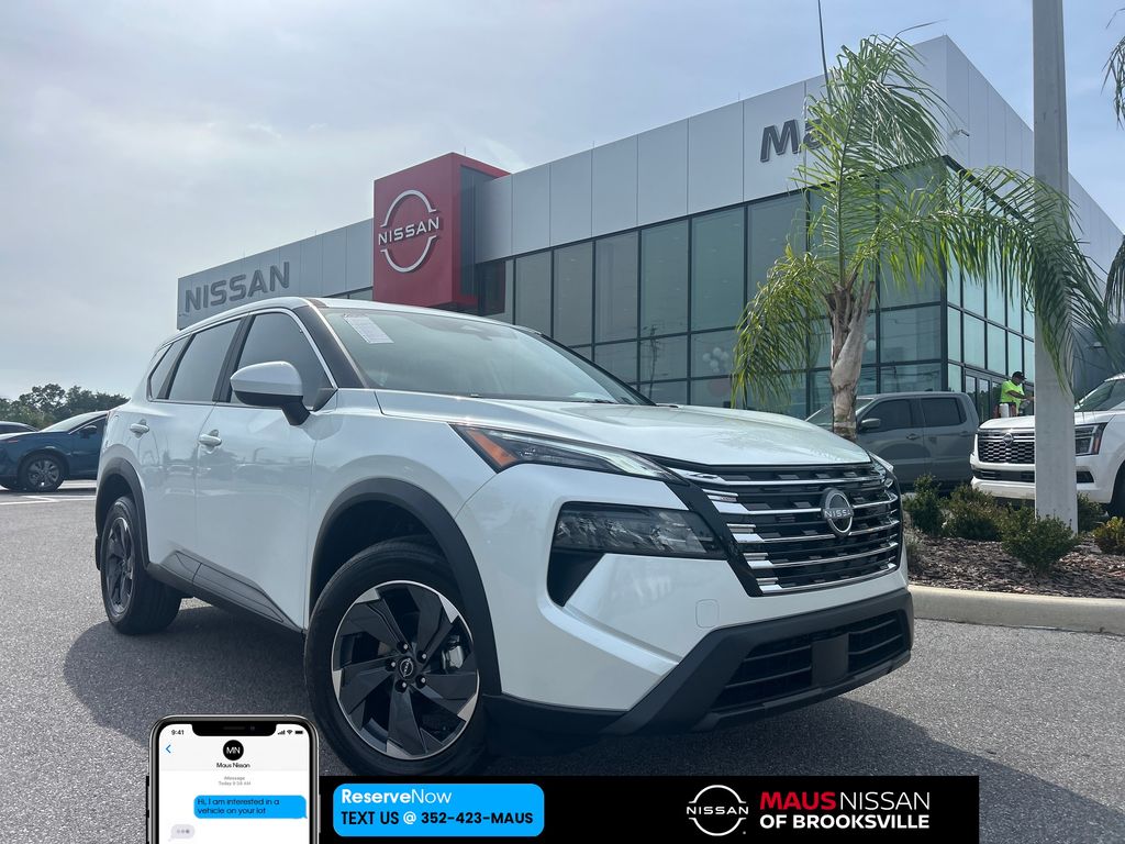 2026 Nissan Rogue SV's photo