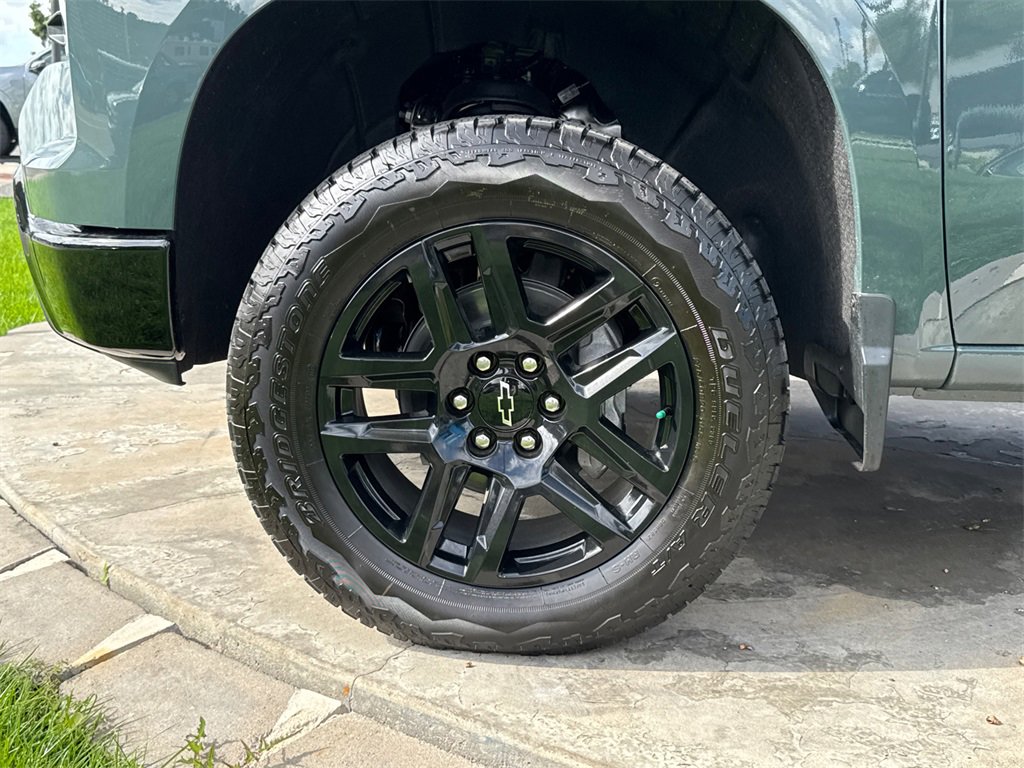 2026 Chevrolet Silverado 1500 Custom Trail Boss photo 3