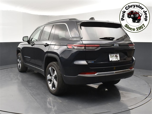 2024 Jeep Cherokee Limited 4xe photo 4