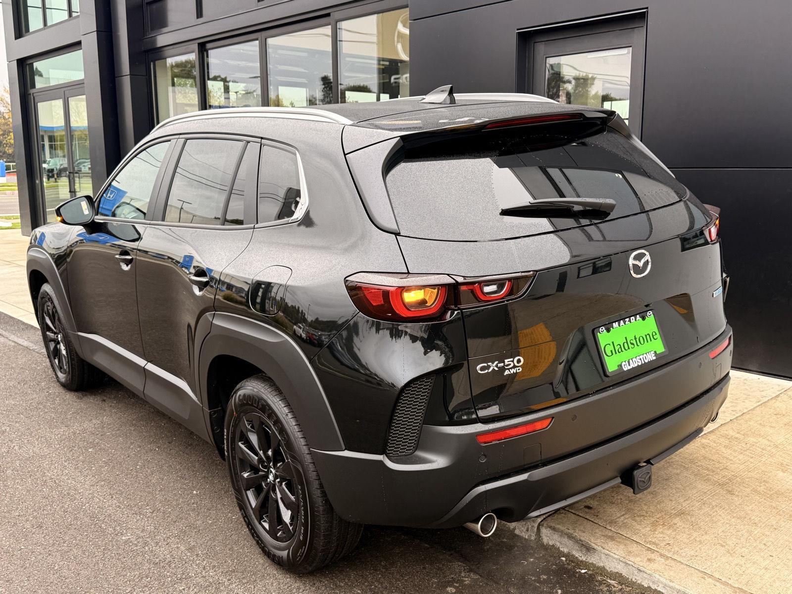 2026 Mazda CX-50 2.5 Preferred photo 4