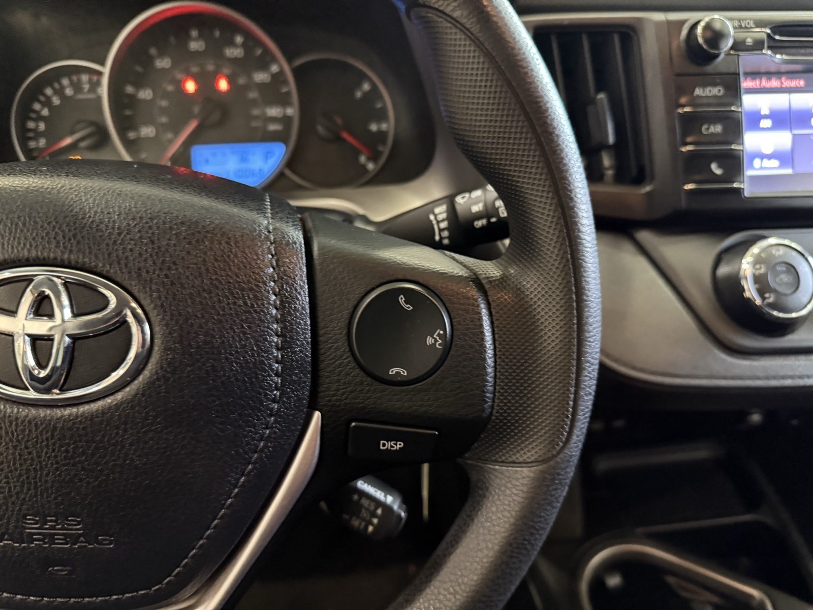 2016 Toyota RAV4 LE photo 17