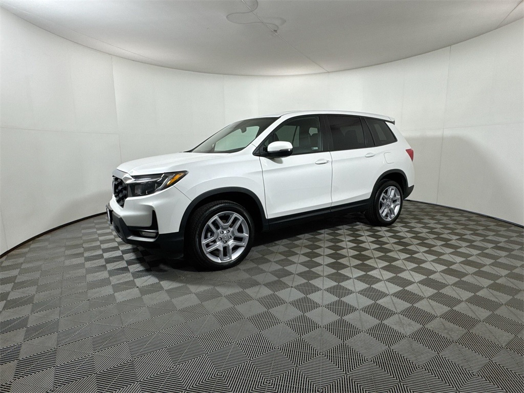2024 Honda Passport EX-L photo 2