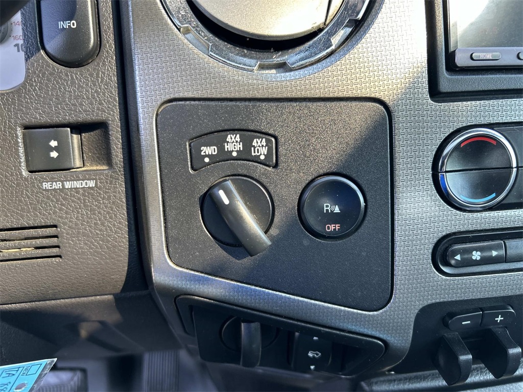 2009 Ford F-250 FX4 photo 23
