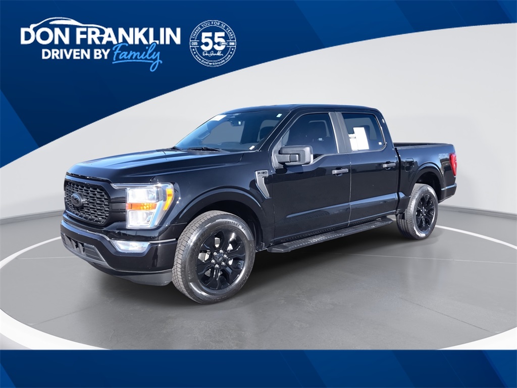 2022 Ford F-150 XL's photo