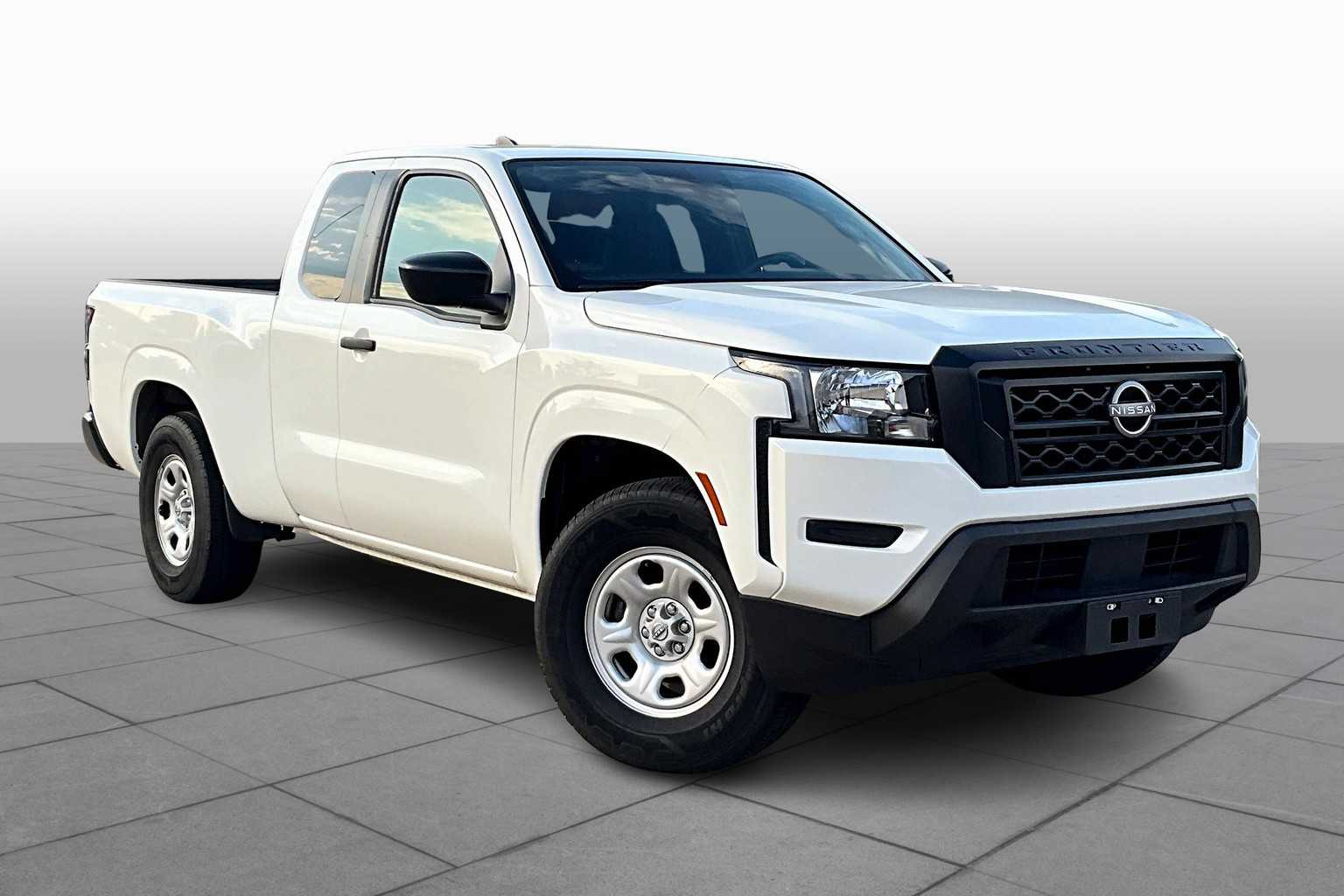 2024 Nissan Frontier S photo 2