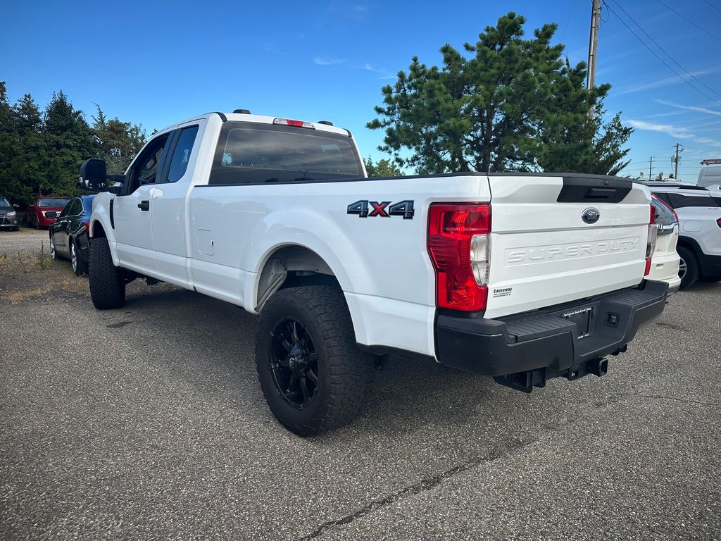 2022 Ford F-350 XL photo 2