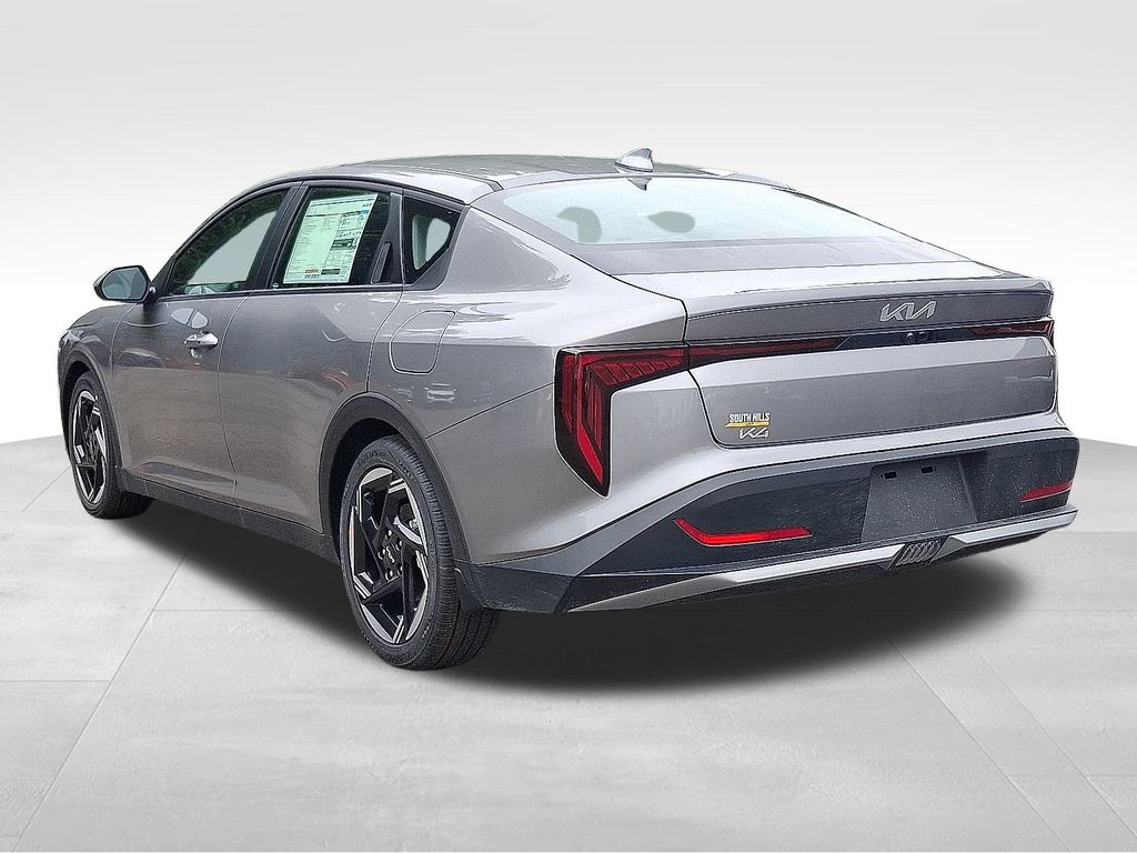 2025 Kia K4 EX photo 2