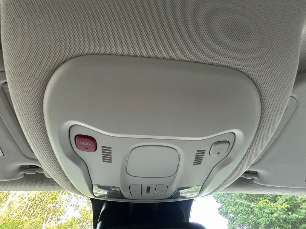 2021 Jeep Renegade Limited photo 22