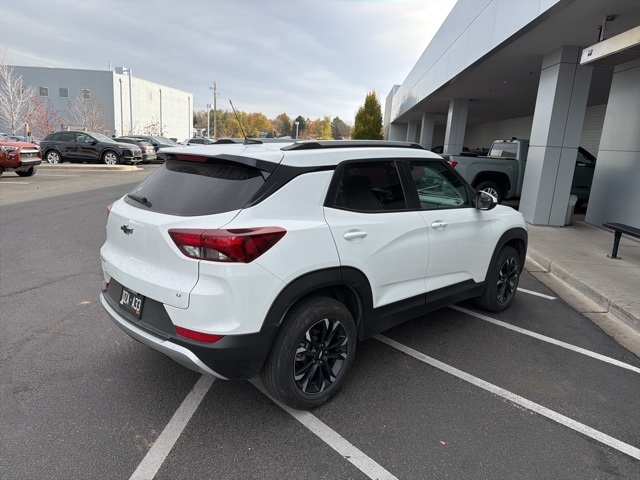 2023 Chevrolet Trailblazer LT photo 3