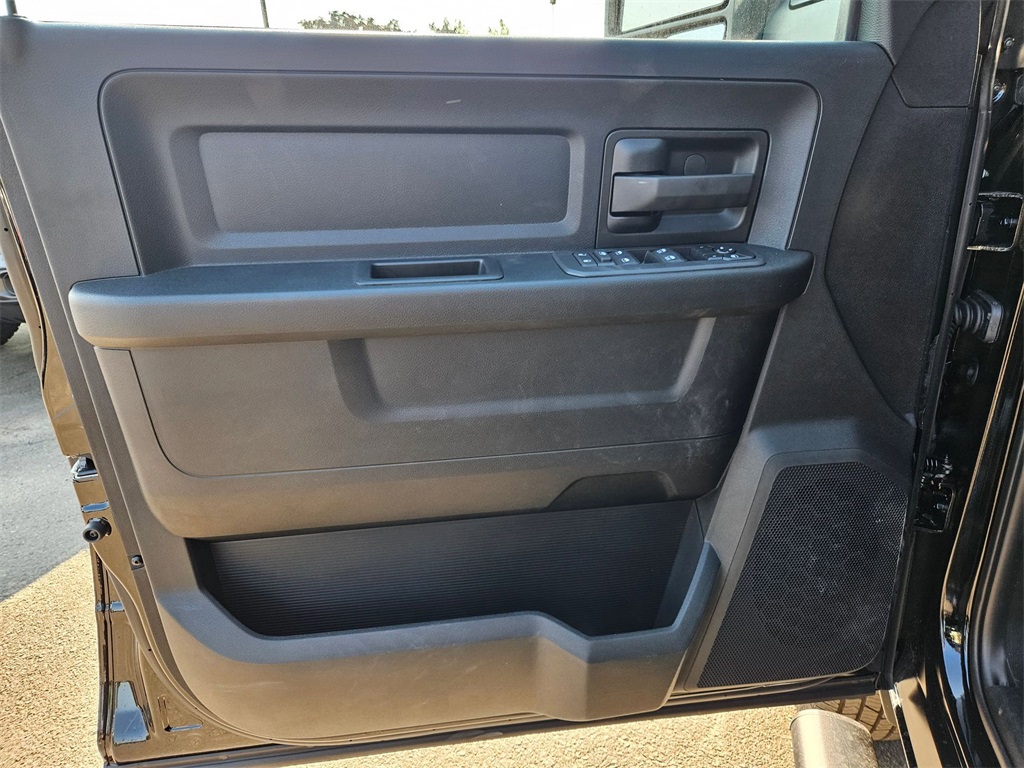 2026 Ram 3500 Tradesman photo 11