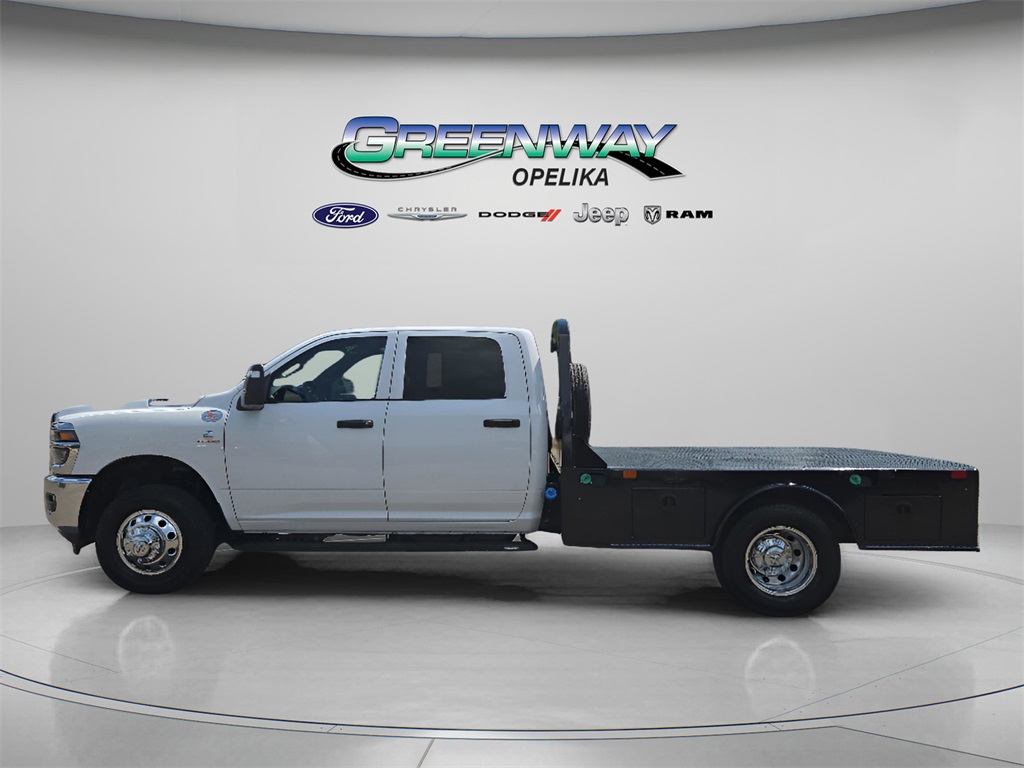2026 Ram 3500 Tradesman photo 4