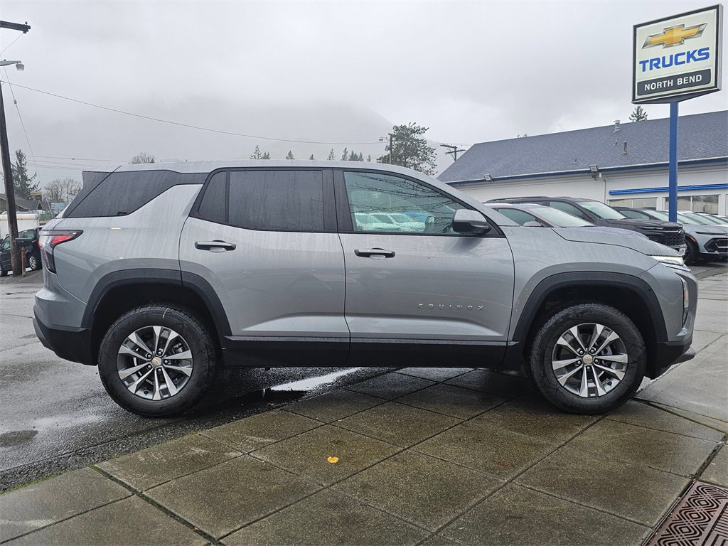 2026 Chevrolet Equinox LT photo 4