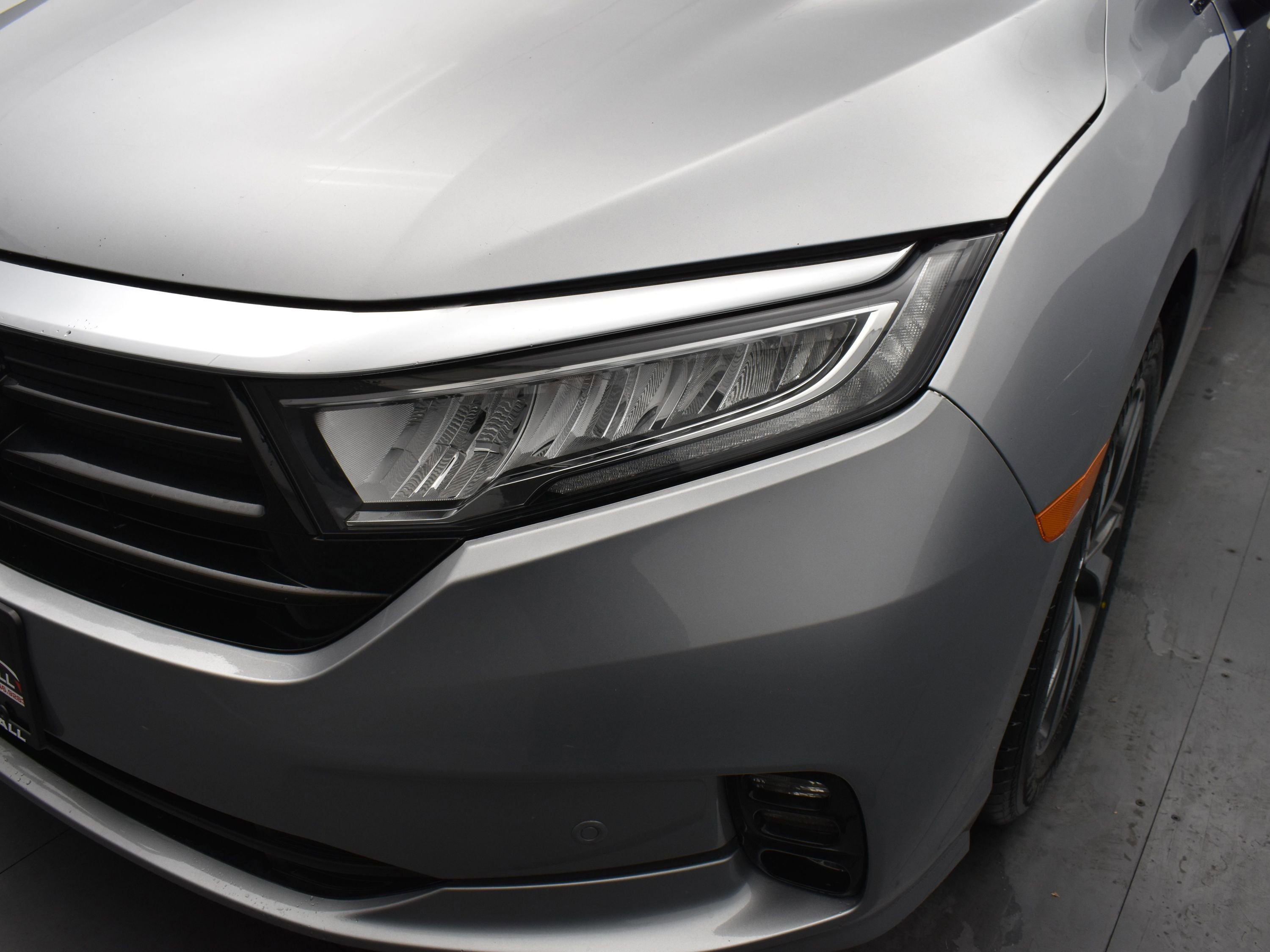 2022 Honda Odyssey Touring photo 3