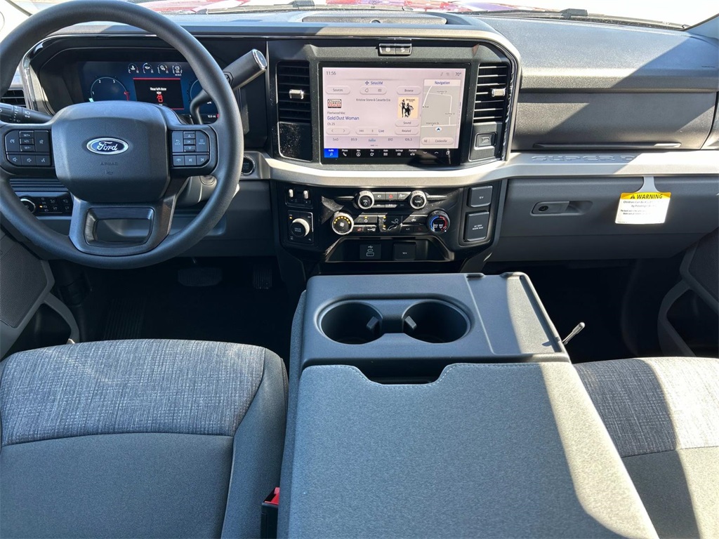 2025 Ford F-250 XLT photo 4