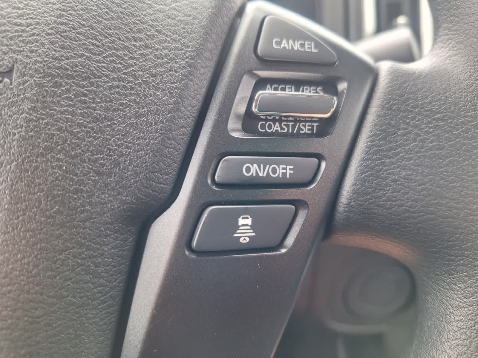 2025 Nissan Frontier SV photo 14