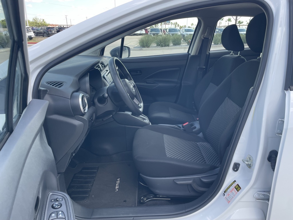 2024 Nissan Versa 1.6 S photo 13