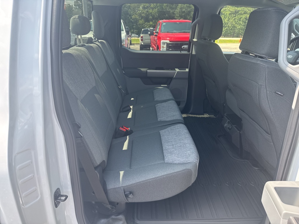 2026 Ford F-250 XLT photo 6