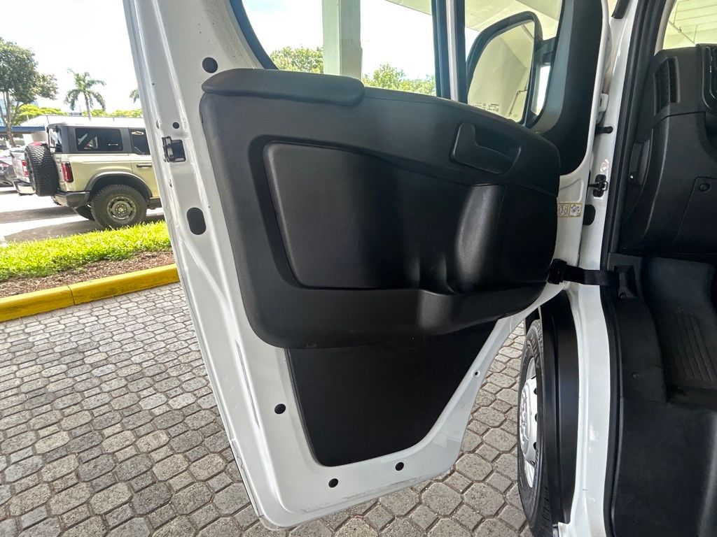 2023 Ram ProMaster 2500 Base photo 22